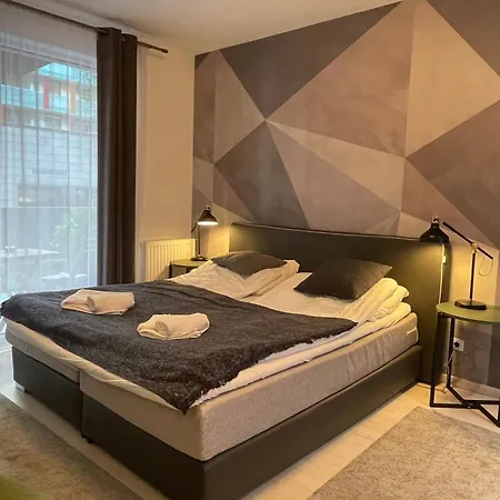 Bright Harmony Close To Downtown Apartman Budapest